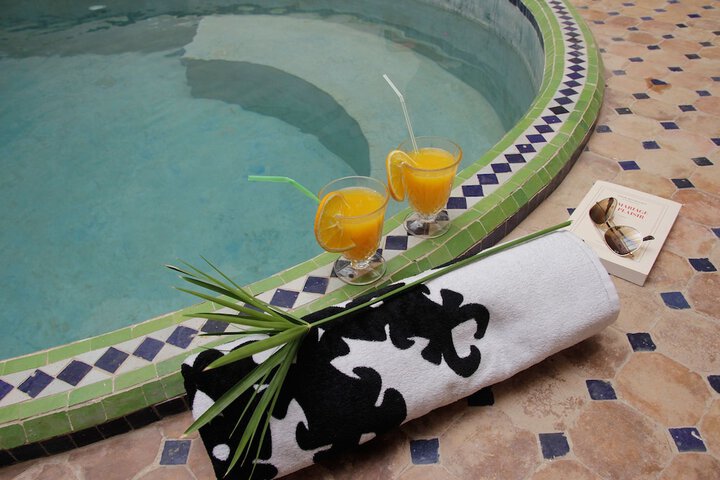 Pool 43 of 65