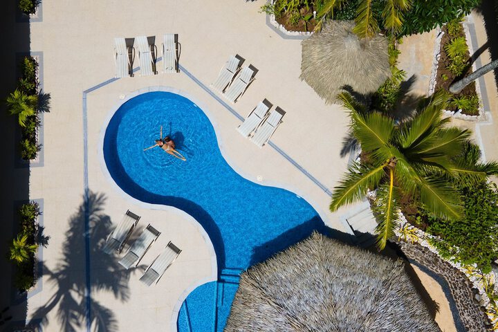 Hotel 68 of 73