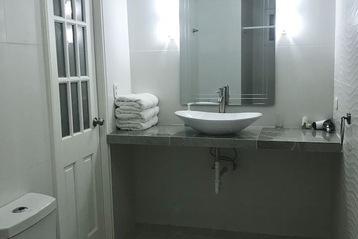 Room 34 of 50