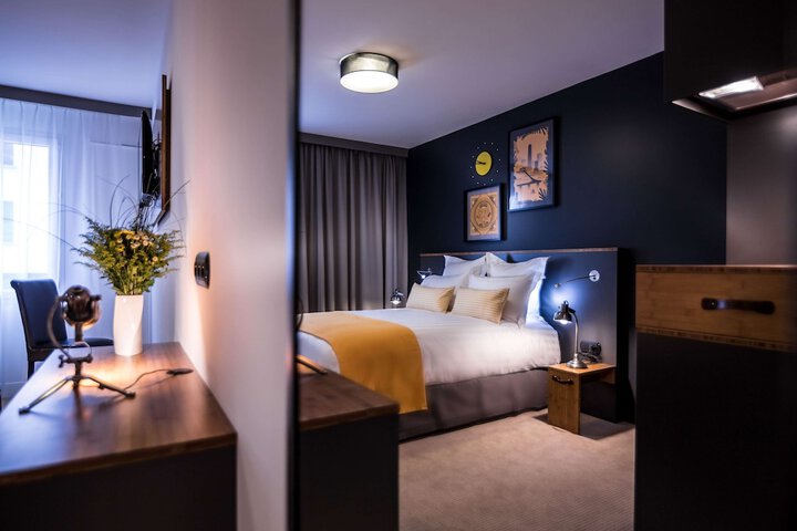 Room 38 of 68