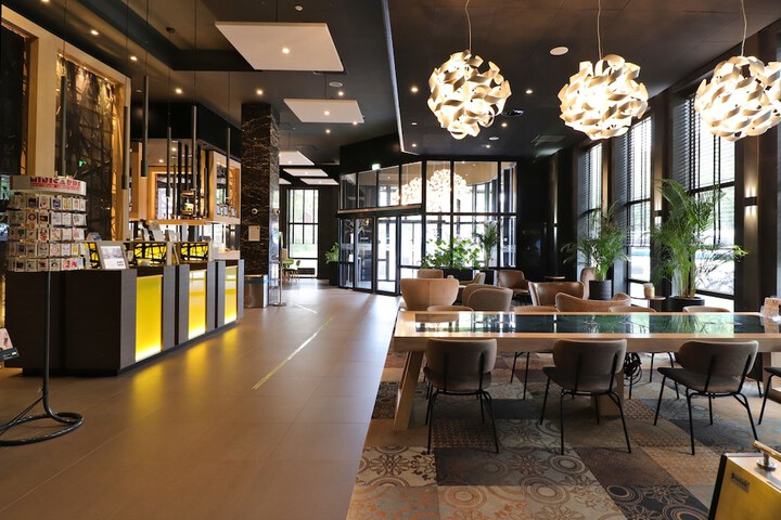 Lobby Entry