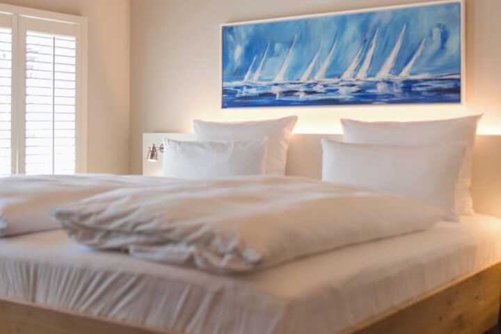 Room 4 of 36