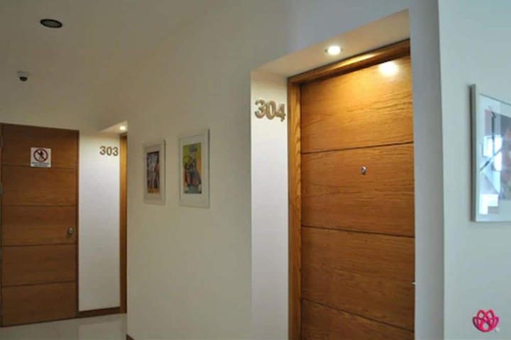 Ballroom/Hall 39 of 44