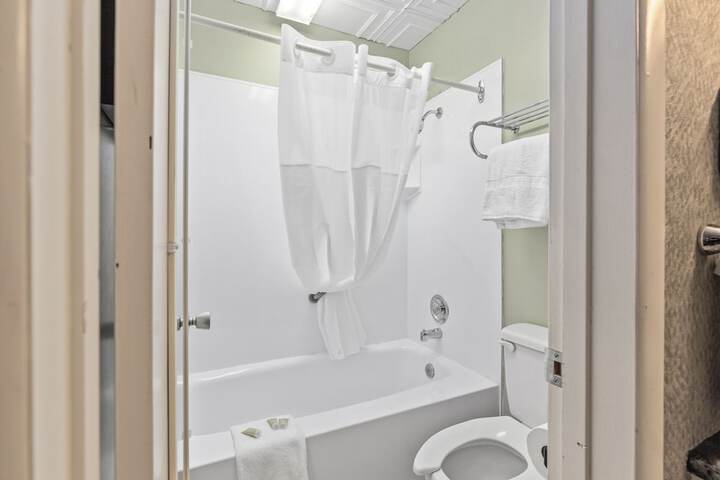 Room 31 of 40