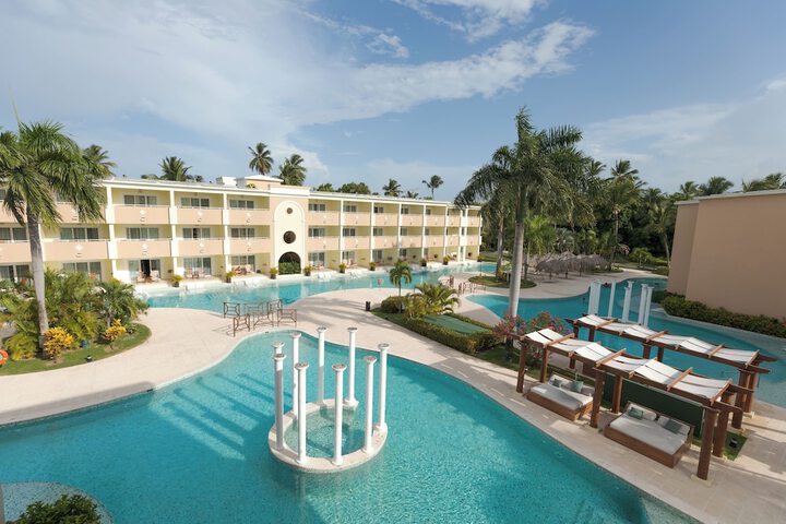 Pools & Facilities