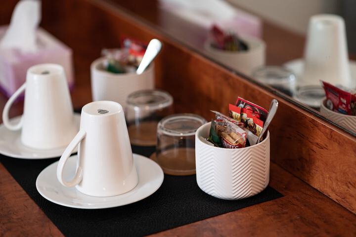 Breakfast/Coffee Service 18 of 34