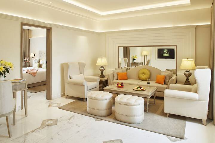 Room 15 of 74