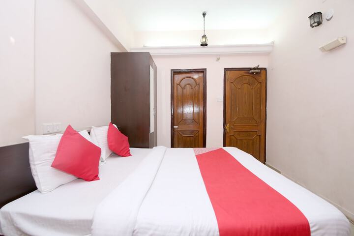 Room 7 of 24