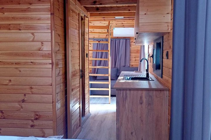 Room 2 of 23