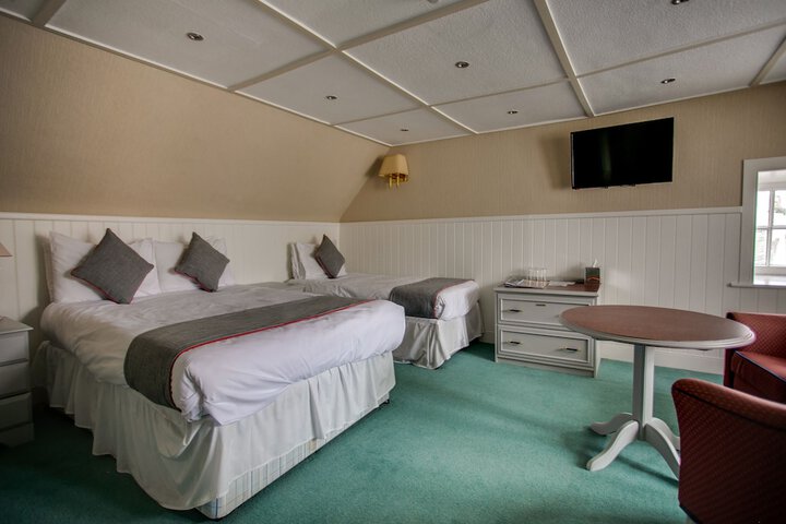 Room 17 of 70