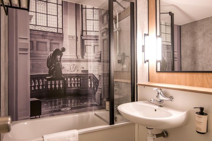 Bathroom Photo