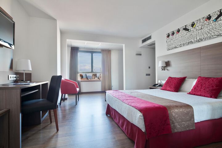 Room 15 of 118