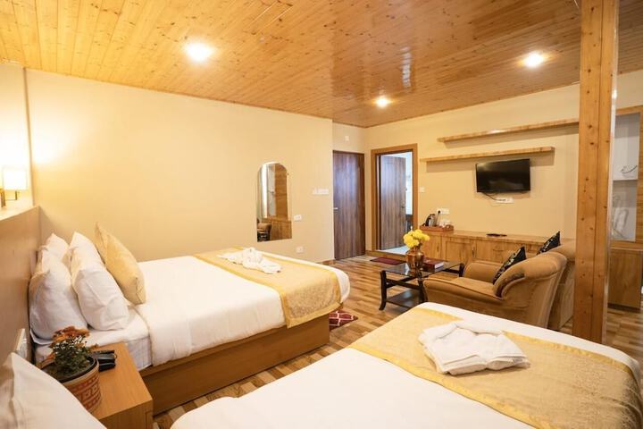 Room 5 of 36