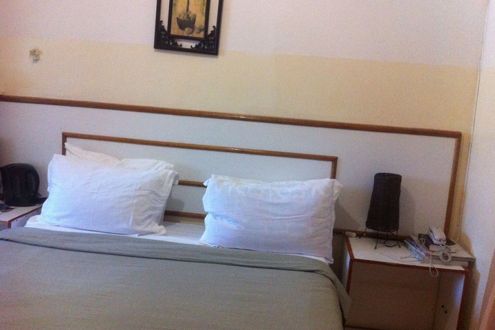 Room 13 of 45