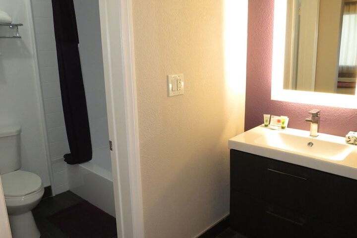Room 18 of 41