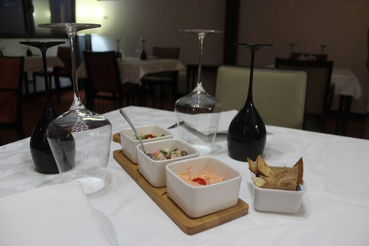 Dining 50 of 129