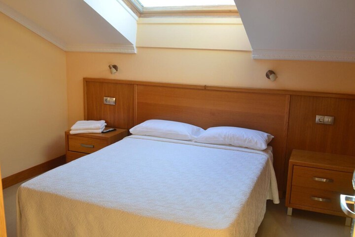 Room 15 of 39