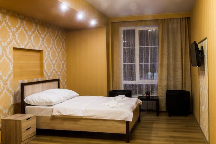 Room 16 of 37