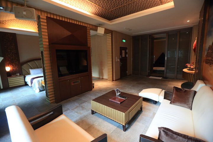 Room 46 of 67