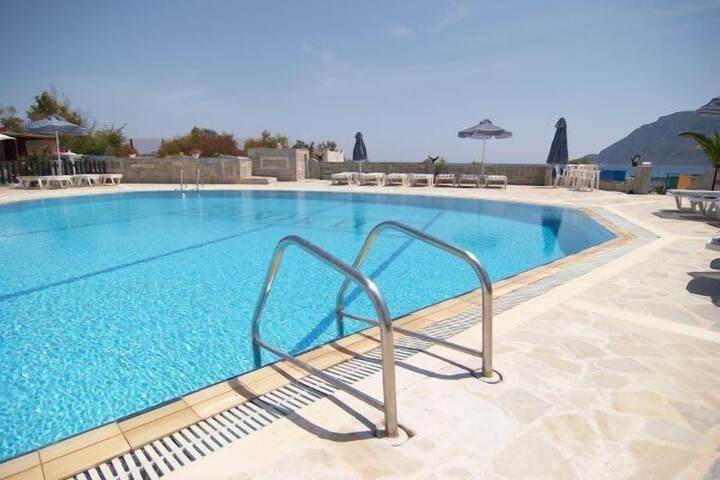 Pool Hotel