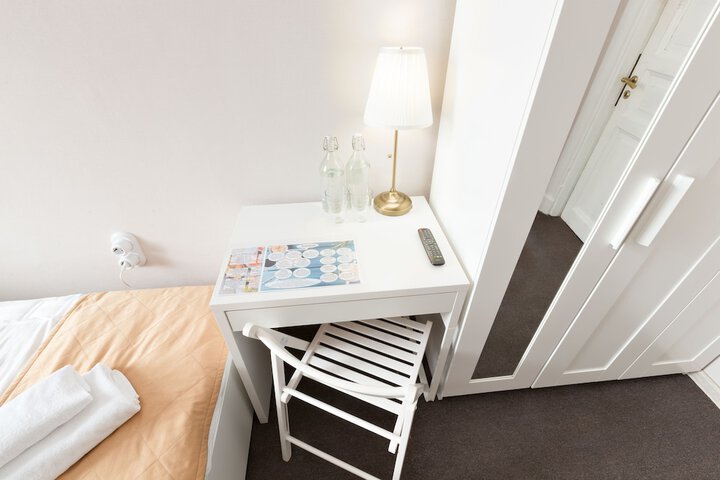 Room 26 of 63