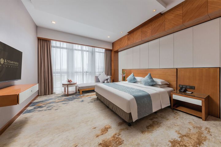 Room 11 of 82