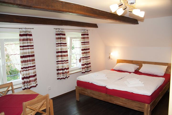 Room 3 of 39