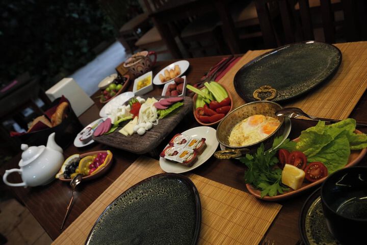 Breakfast/Coffee Service 48 of 62
