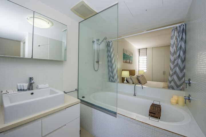 Room 14 of 17