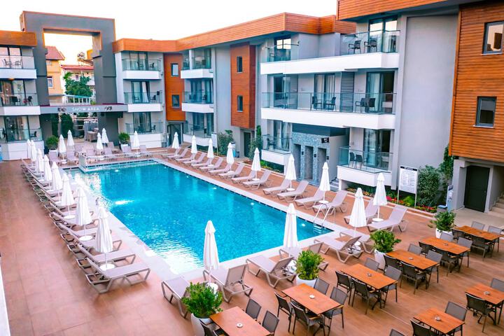 Hotel 90 of 97