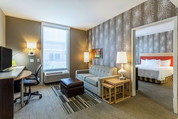 1 King Bed Studio Suite (6 of 17)