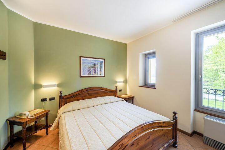 Room 5 of 51