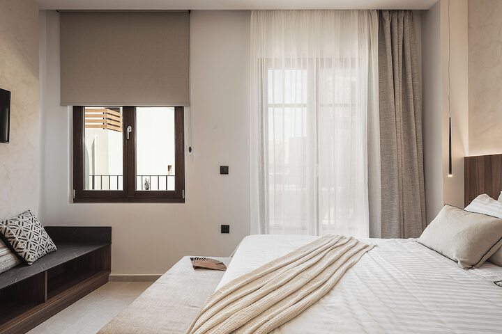 Room 19 of 120
