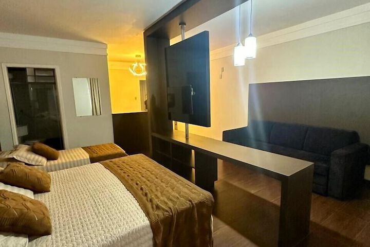 Room 2 of 18