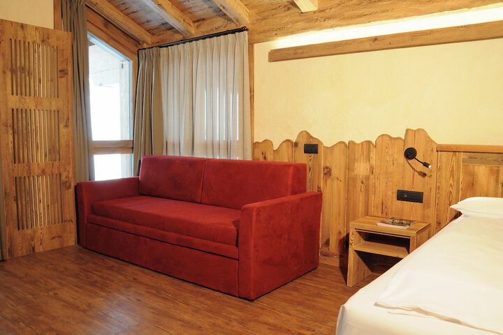 Room 7 of 44