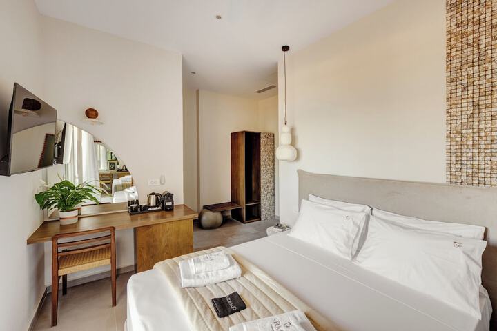 Room 55 of 193