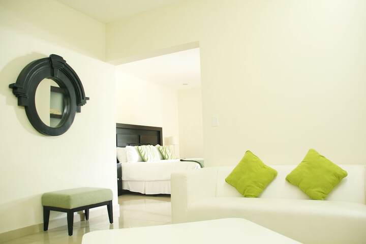 Room 13 of 85