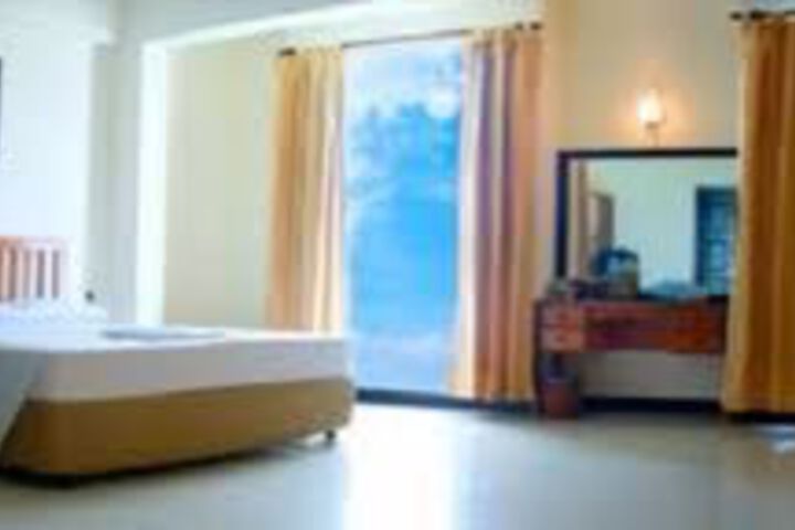 Room 22 of 32