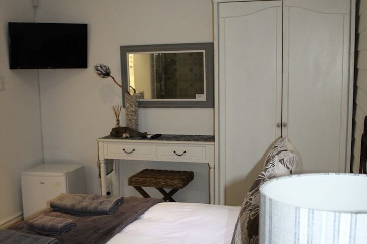 Room 17 of 43
