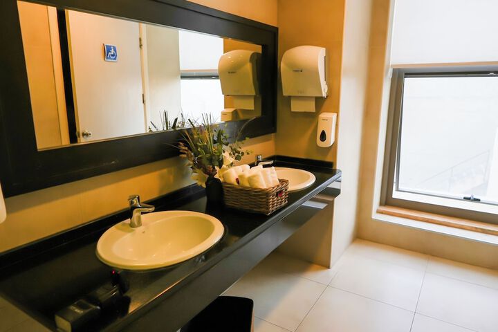 Hotel Interior 9 of 127