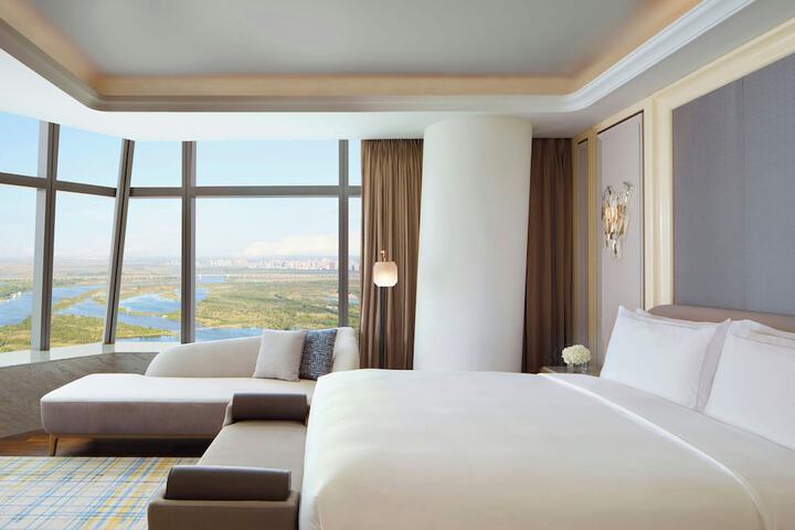 Room 33 of 109