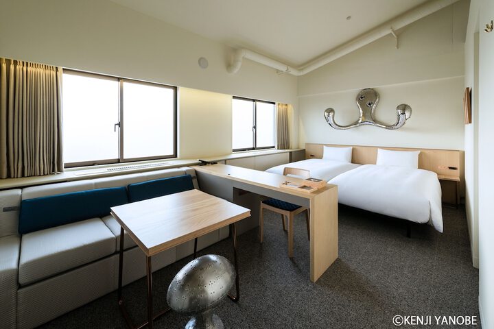 Room 9 of 62