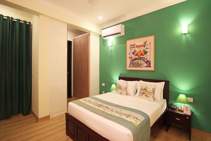 Room 9 of 20