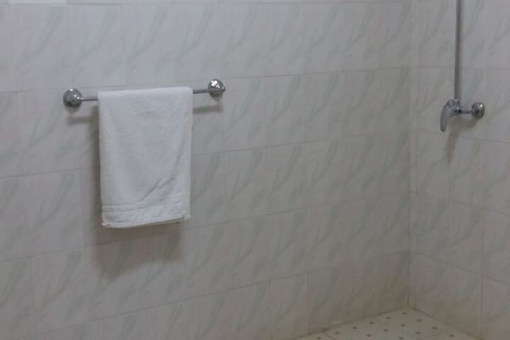 Room 15 of 28