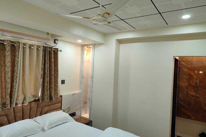 Room 4 of 21