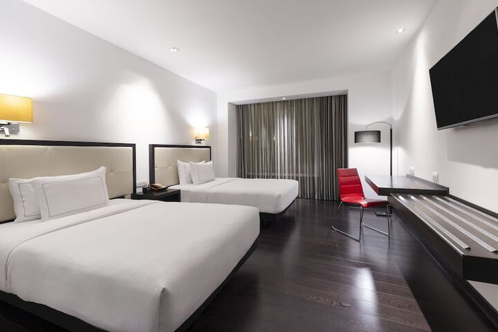 Room 65 of 115