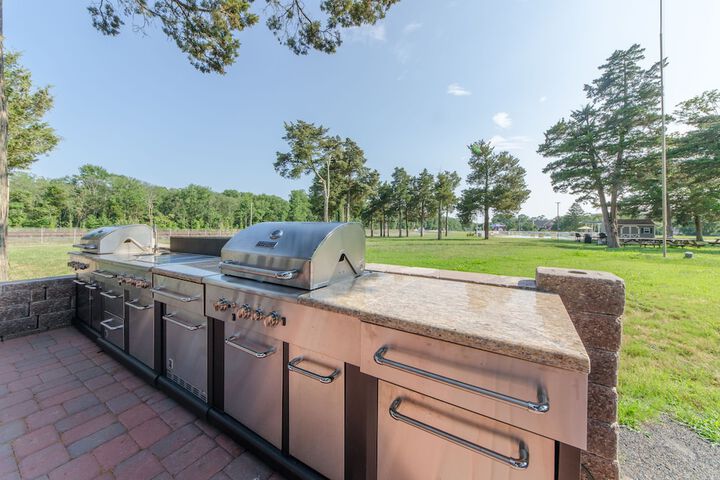 BBQ/picnic area