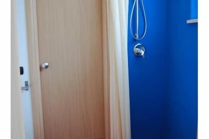 Room 19 of 33
