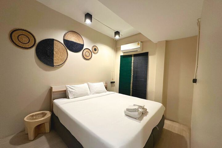 Room 7 of 20