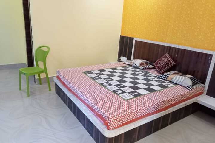 Room 19 of 28